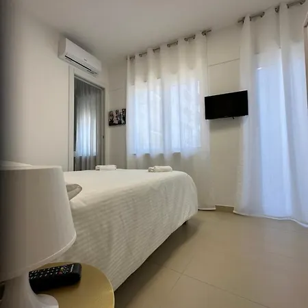 Four Naxos Giardini-Naxos